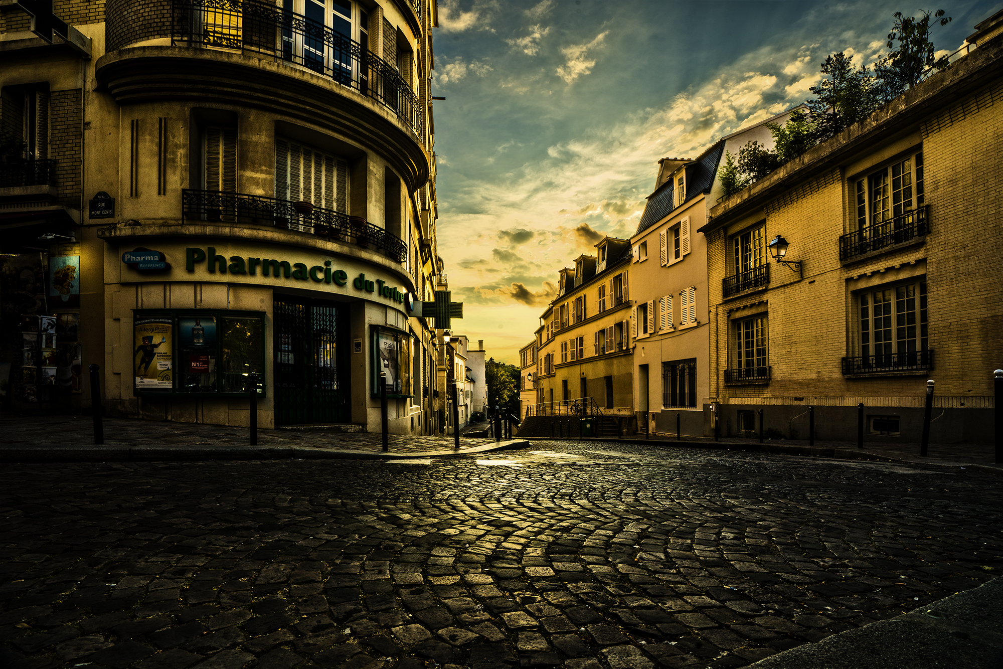 Paris Drug Store